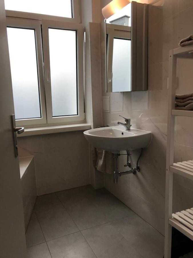 New • City-Park Apartment In The Vienna Center. Exterior foto
